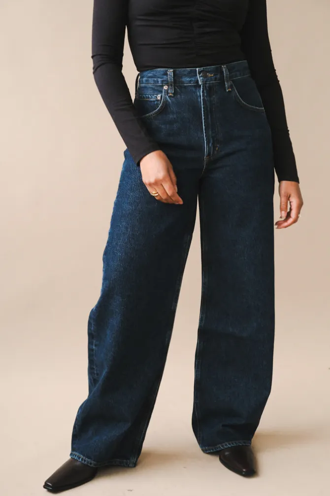 LOW CURVE JEAN