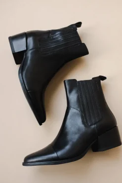MARJA BLACK LEATHER BOOTS
