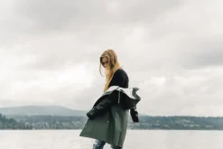 MOSEBACKE RAIN JACKET GREEN