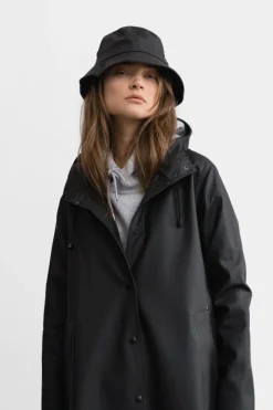 MOSEBACKE RAIN JACKET LONG BLACK