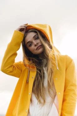 MOSEBACKE RAIN JACKET YELLOW