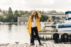 MOSEBACKE RAIN JACKET YELLOW