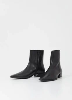 NELLA BOOTS