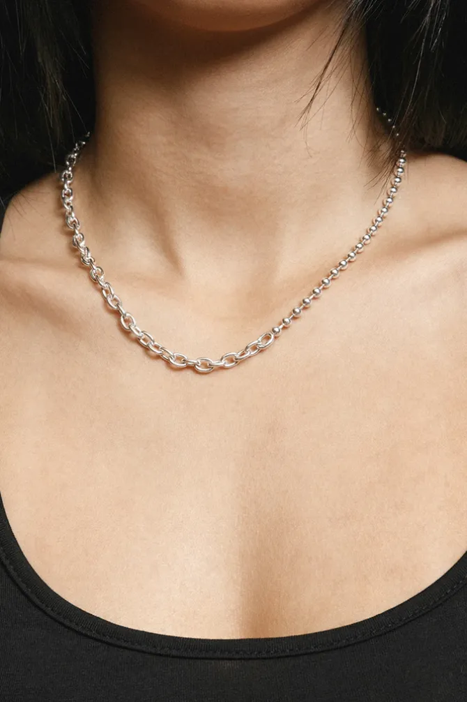 NOAH NECKLACE