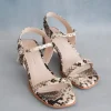 OPINION HEELS
