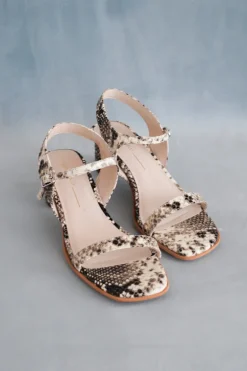OPINION HEELS