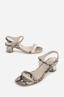 OPINION HEELS