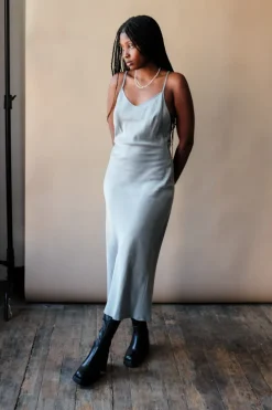 PHOEBE DRESS SIZE L