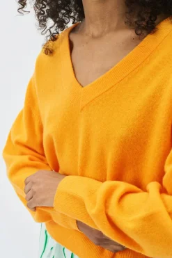RAX SWEATER