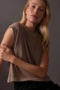 RELAXED MUSCLE TEE