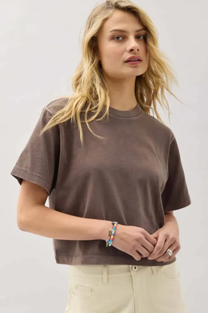 RELAXED SHORT SLEEVE CROP TEE MOLE