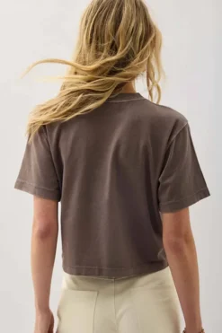 RELAXED SHORT SLEEVE CROP TEE MOLE