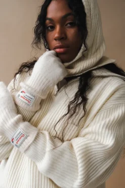 RIBBED KNIT BALACLAVA