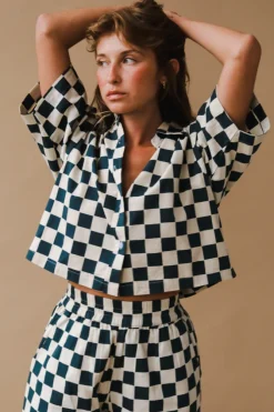 SHORT SLEEVE CHECKERED TOP