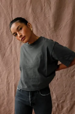 SHORT SLEEVE CROP TEE STRETCH LIMO
