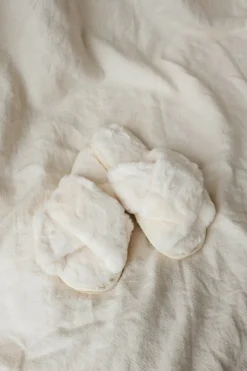 SLIPPERS CREAM