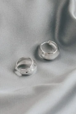 SMALL BODIE EARRINGS