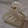 SMALL MOON HAIR CLAW CREAM
