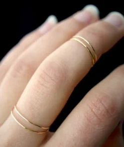 SMOOTH THIN STACKING RING ROSE GOLD