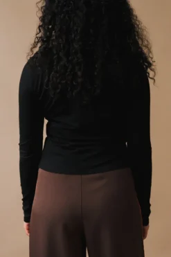 SNAP CARDIGAN