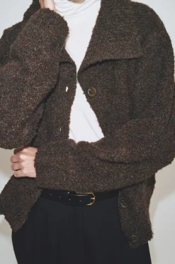 SPREAD COLLAR BOUCLE CARDIGAN