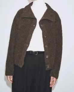 SPREAD COLLAR BOUCLE CARDIGAN