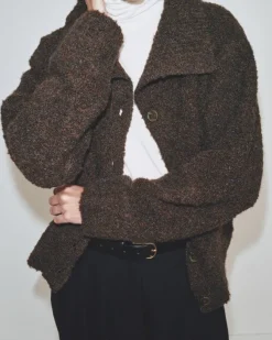 SPREAD COLLAR BOUCLE CARDIGAN