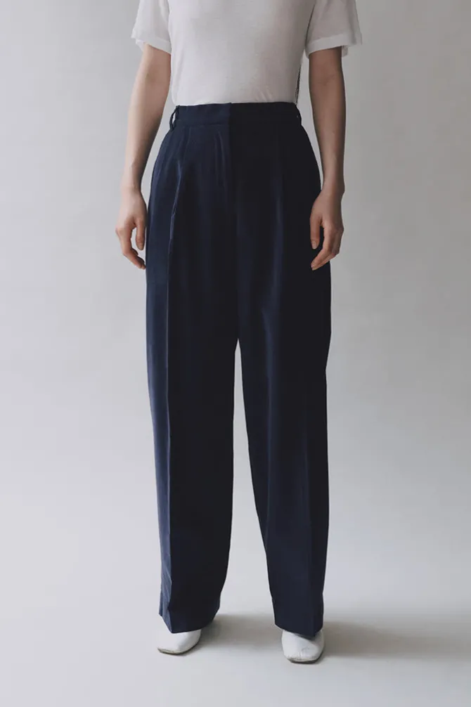 THIN CORDUROY WIDE LEG PANTS
