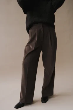 THIN CORDUROY WIDE LEG PANTS