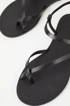 TIA 2.0 ANKLE STRAP SANDAL SIZE 37