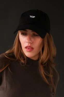 TOP HAT