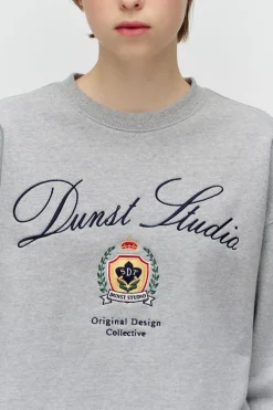 UNISEX CLASSIC LOGO SWEATSHIRT