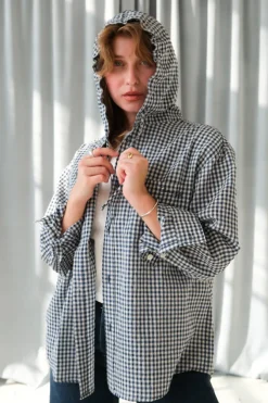 UNISEX HOODED SHIRT