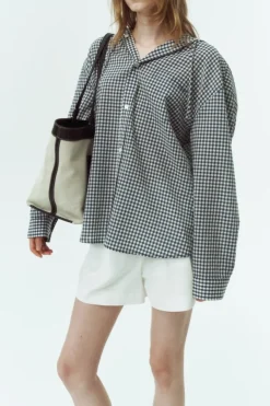 UNISEX HOODED SHIRT