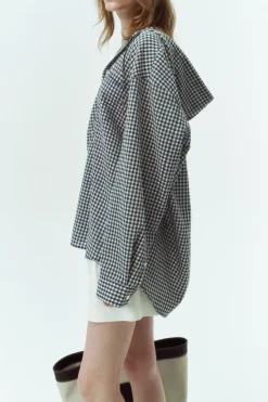 UNISEX HOODED SHIRT