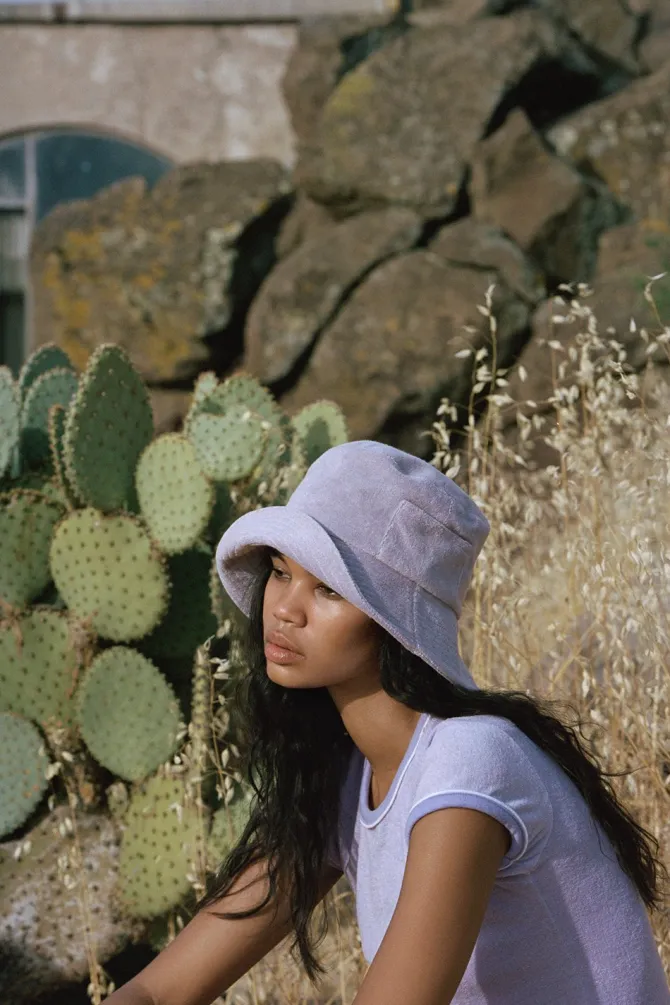 WAVE BUCKET HAT