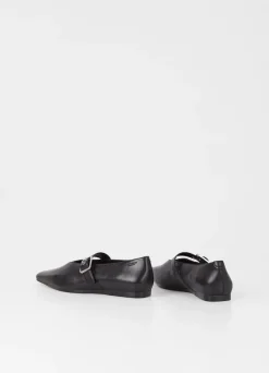 WIOLETTA FLATS